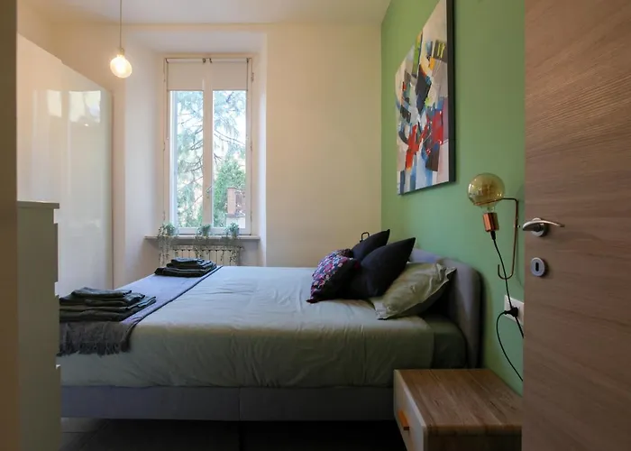 アパート Modern Close To Shopping District ミラノ