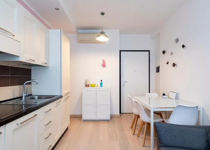 Apartman Luxury Near Bocconi Zamenhof 7