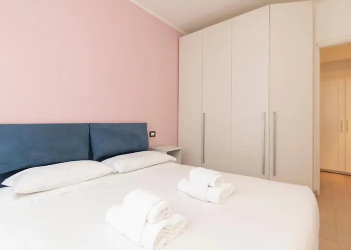 Luxury Near Bocconi Zamenhof 7 *