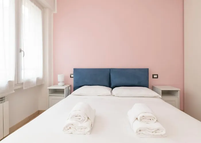 Apartman Luxury Near Bocconi Zamenhof 7 Milánó