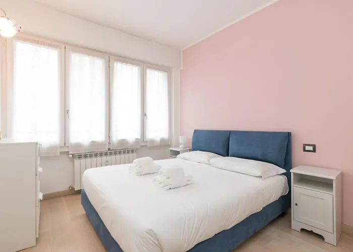 Luxury Near Bocconi Zamenhof 7 Apartman *