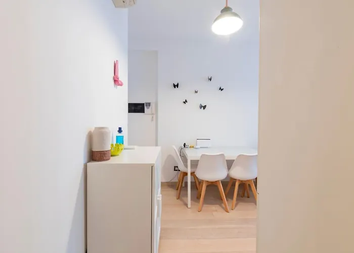 Luxury Near Bocconi Zamenhof 7 *