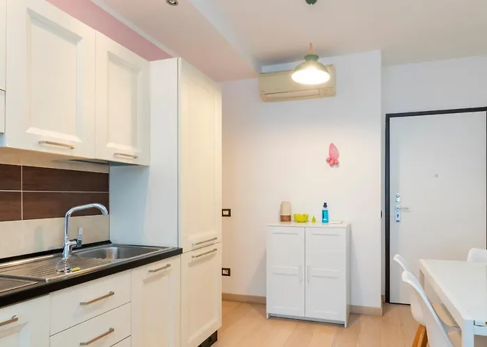 Luxury Near Bocconi Zamenhof 7 Apartman