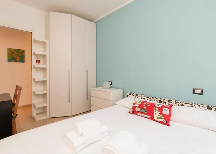 Apartman Luxury Near Bocconi Zamenhof 7 Milánó