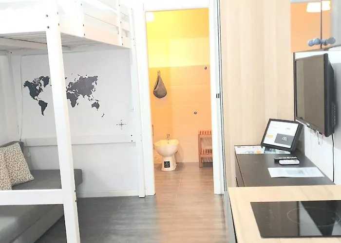 Trend Vicio La Metro Maciacchini Moderni Wi Fi Gratuito Nuova Gestione * Mailand