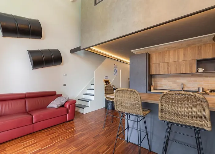 아파트 Luxury Loft Adriano 51 밀라노