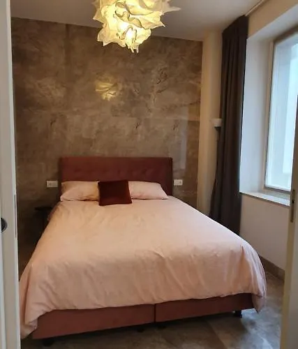 Pink Maison Centro Piazza Diaz Duomo Apartman Milánó