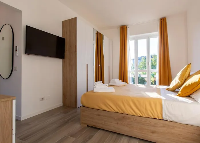Rent - Stylish House Free Wifi-parking-airport