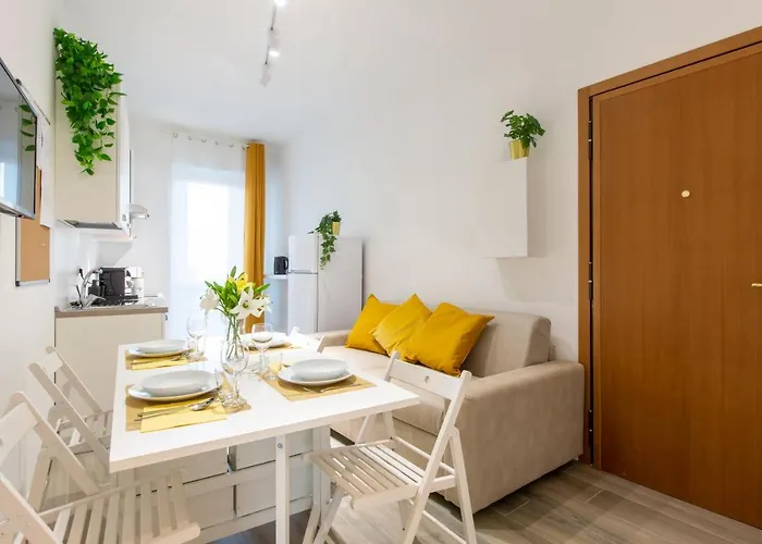 Apartmán Rent - Stylish House Free Wifi-parking-airport *