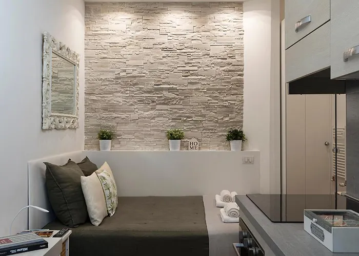 Apartment Design District- Navigli Mini Via Tortona 66 *