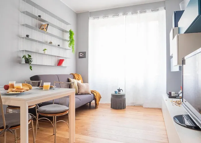 The Rent - Lovely Two-bedroom Near Bocconi * Милан