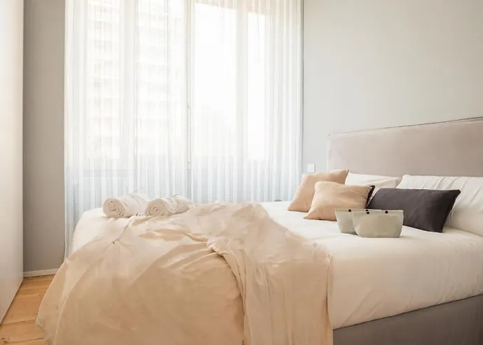 The Rent - Lovely Two-bedroom Near Bocconi