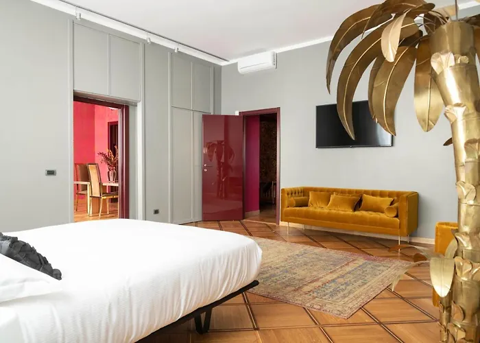 Apartamento An Elegant Vacation Near Duomo Milan, 2 Bedrooms, 6 Guests *