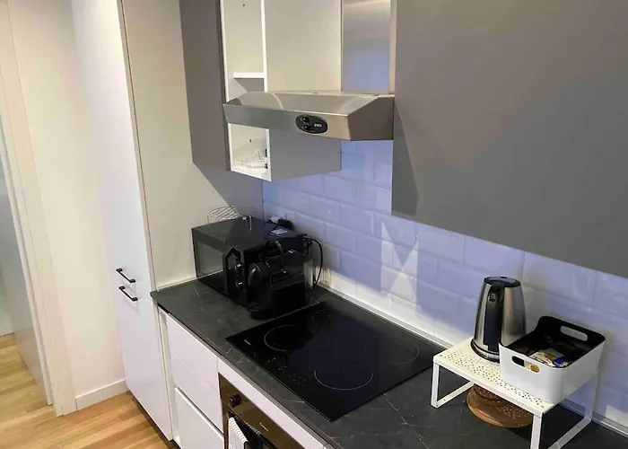 Bilocale Zona Bocconi-navigli Tatil Evi Milano