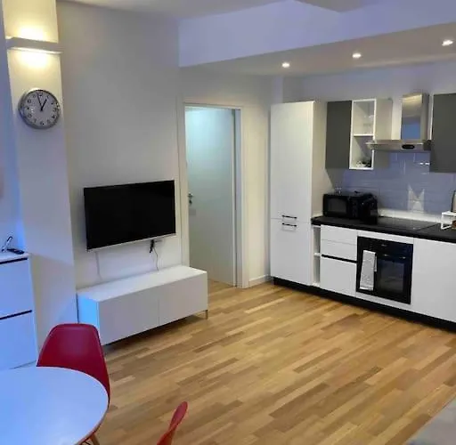 Bilocale Zona Bocconi-navigli * Milano