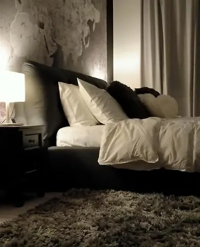 Center Porta Romana 3* Milan