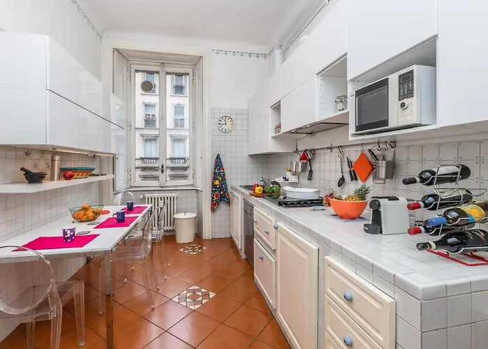 Very In Cadorna Station Area! Excellent If Arrive From Malpensa Airport