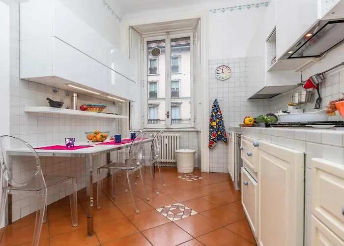 Very In Cadorna Station Area! Excellent If Arrive From Malpensa Airport * Mediolan