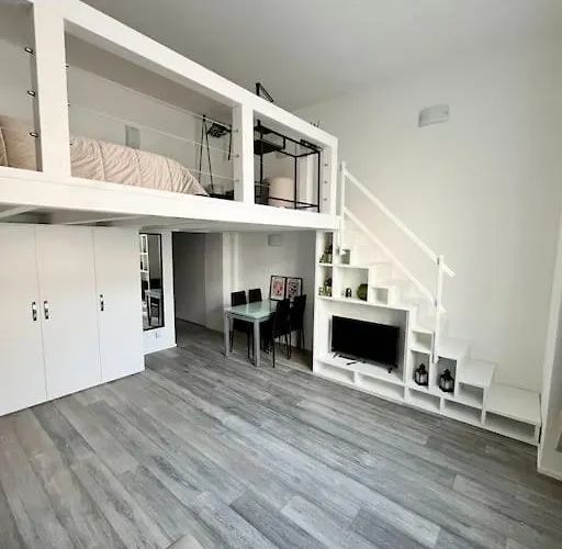 Aura Pacinotti Loft *