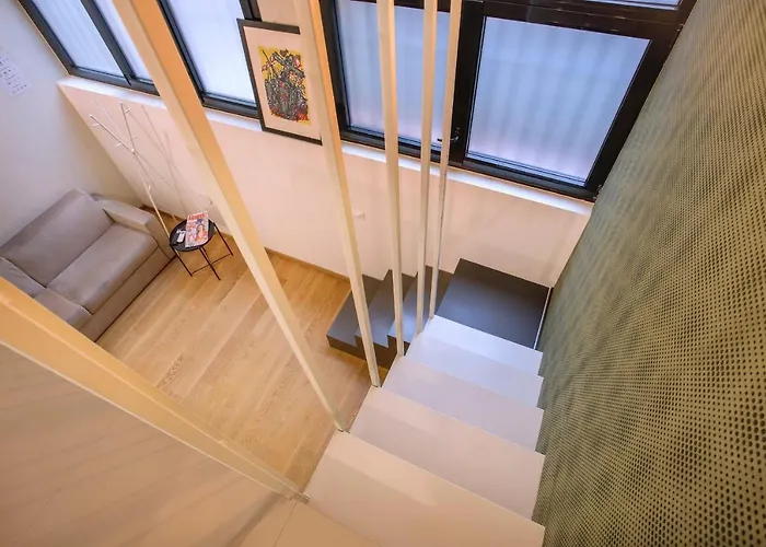 Modern Loft In Porta Venezia Apartament