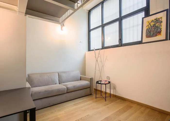 Modern Loft In Porta Venezia