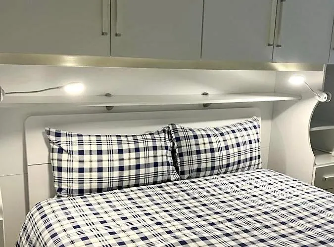 The Small White House In Apartmán