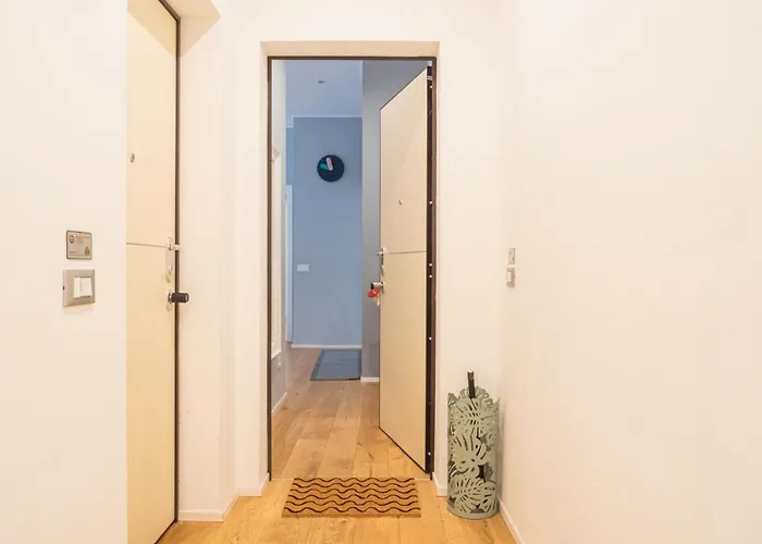 The Rent - Lovely Two-bedroom Near Bocconi *
