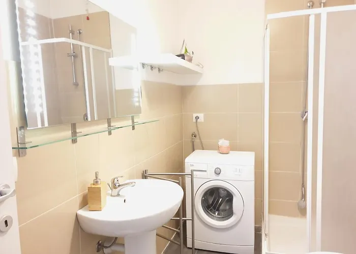 Trend Vicio La Metro Maciacchini Moderni Wi Fi Gratuito Nuova Gestione Mailand