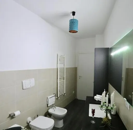 Trend Vicio La Metro Maciacchini Moderni Wi Fi Gratuito Nuova Gestione Apartment *