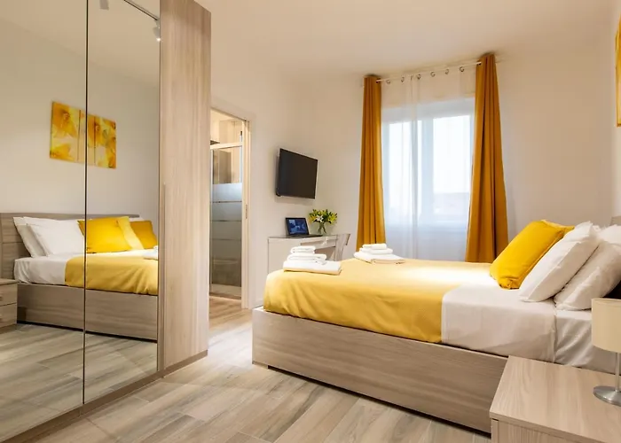 Rent - Stylish House Free Wifi-parking-airport