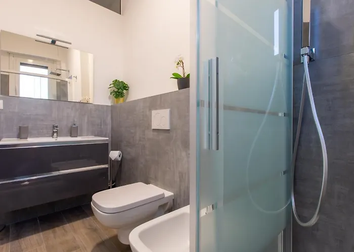 Rent - Stylish House Free Wifi-parking-airport
