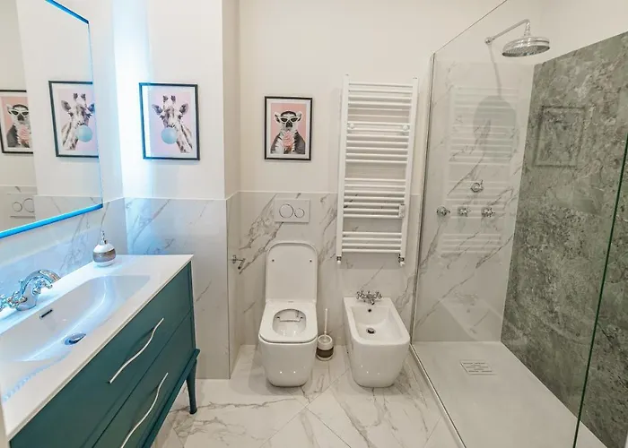 Romana Konukevi 4*