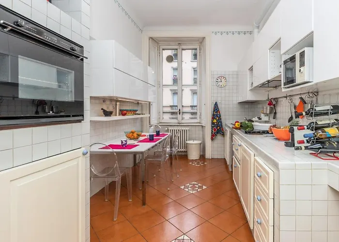 Very In Cadorna Station Area! Excellent If Arrive From Malpensa Airport