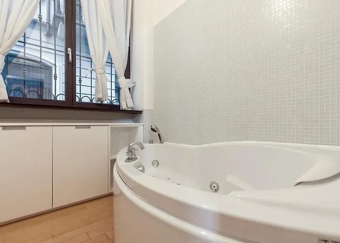 Retreats Navigli Милан