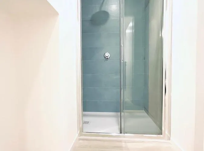 New In Central Milão