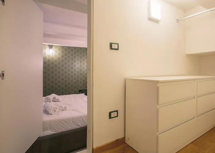 Modern Loft In Porta Venezia Mediolan