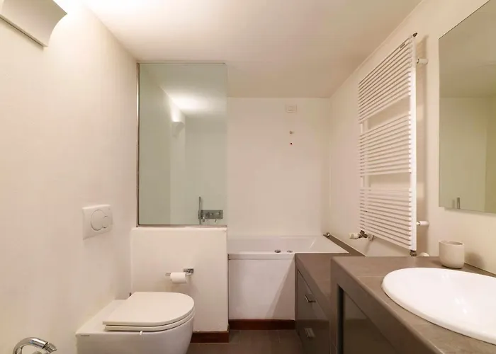 Npa20 Luxury Large In Navigli District