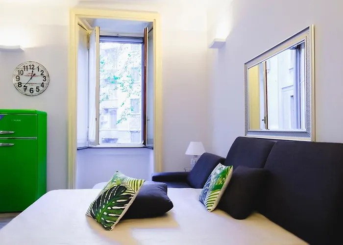 Guesthost - Book Now! Corso Buenos Aires & Loreto M1 Apartment *