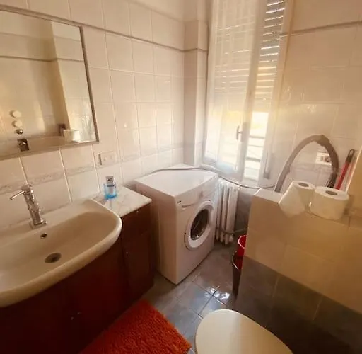 Lovely Flat, Super Connected To The Centre,wifi,4p Апартаменты Милан