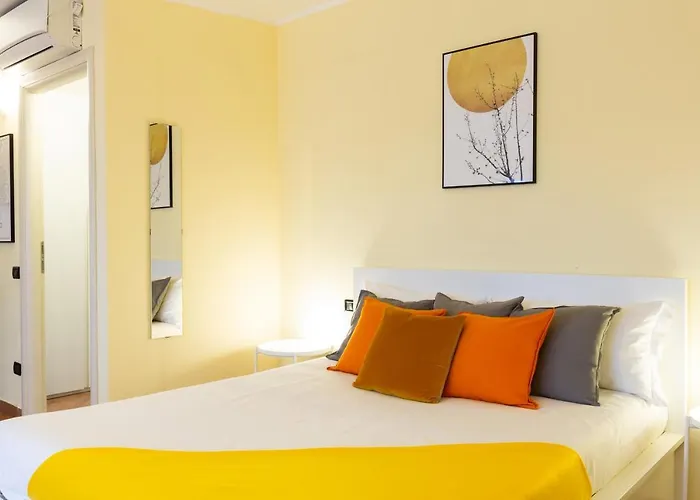 Gorla Skyline - Floor * Milan