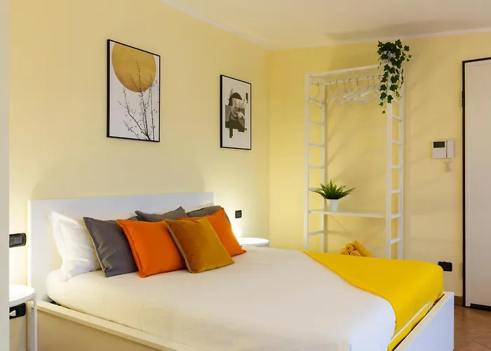 Gorla Skyline - Floor Apartment *