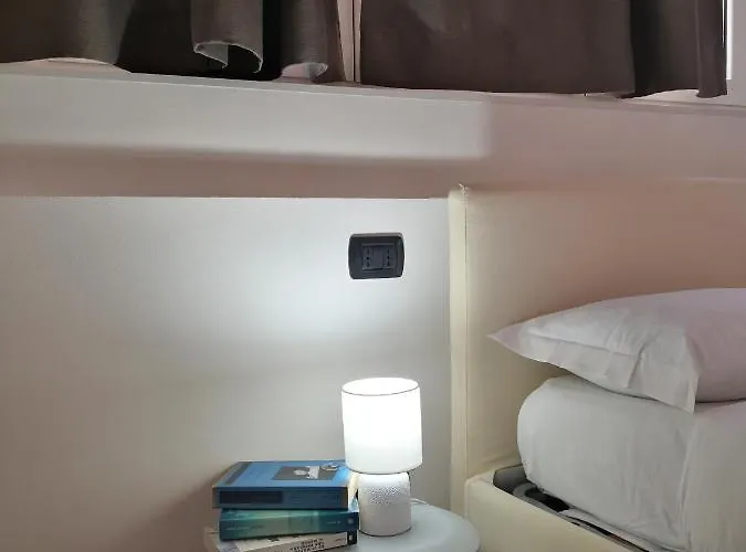 Loft Ristrutturato Vicino M4 Argonne - San Benigno *