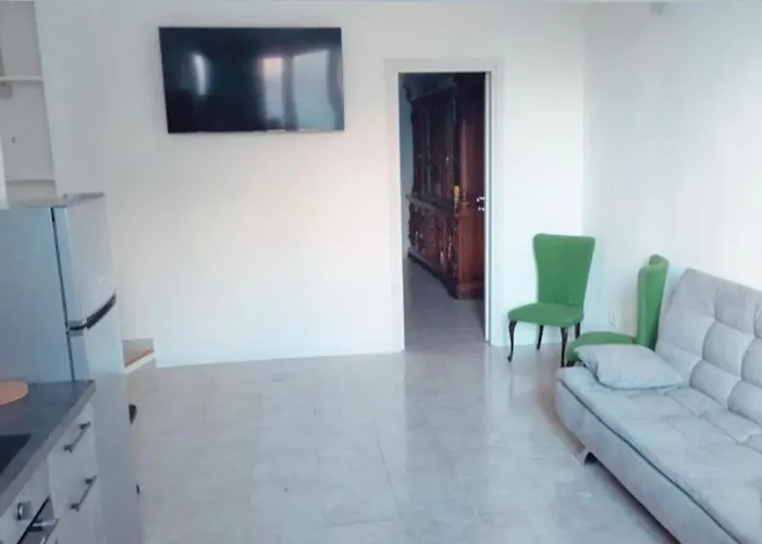 New Near To De Metro