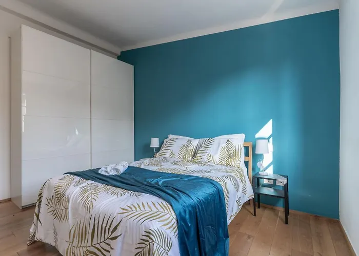 The Rent - Lovely One-bedroom In Moscova Milán