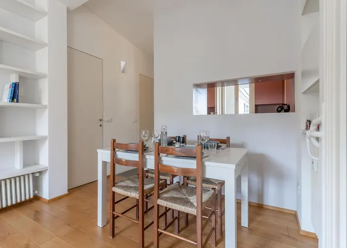 The Rent - Lovely One-bedroom In Moscova Apartmán Milán