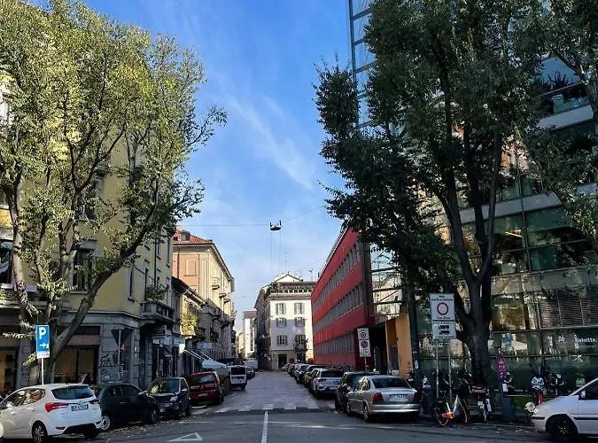 شقة Cozy Flat Mins Walk To Navigli And Metro Porta Genova ميلان