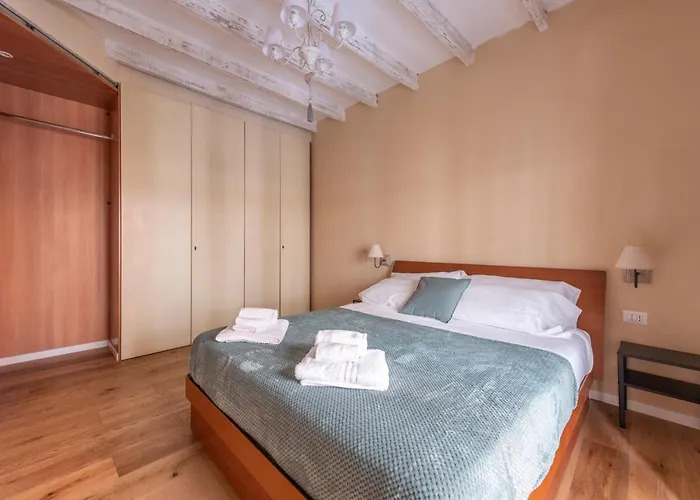 We - Tadino House - Porta Venezia,