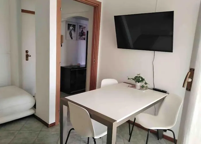 Lovely Flat, Super Connected To The Centre,wifi,4p