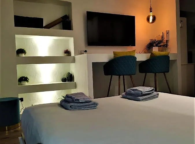 - La Casa Delle Meraviglie- Porta Romana Edition *