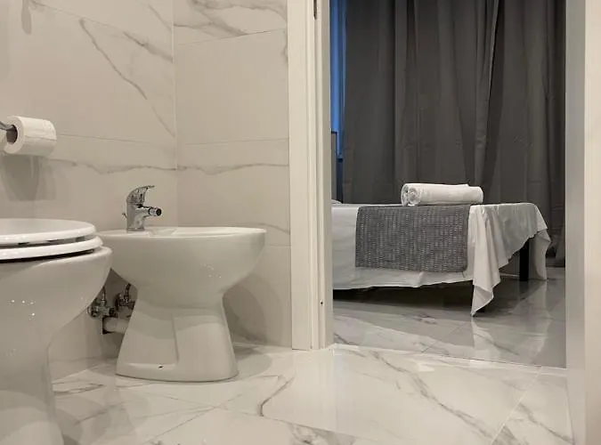 Lion University&youth 2 * Milano